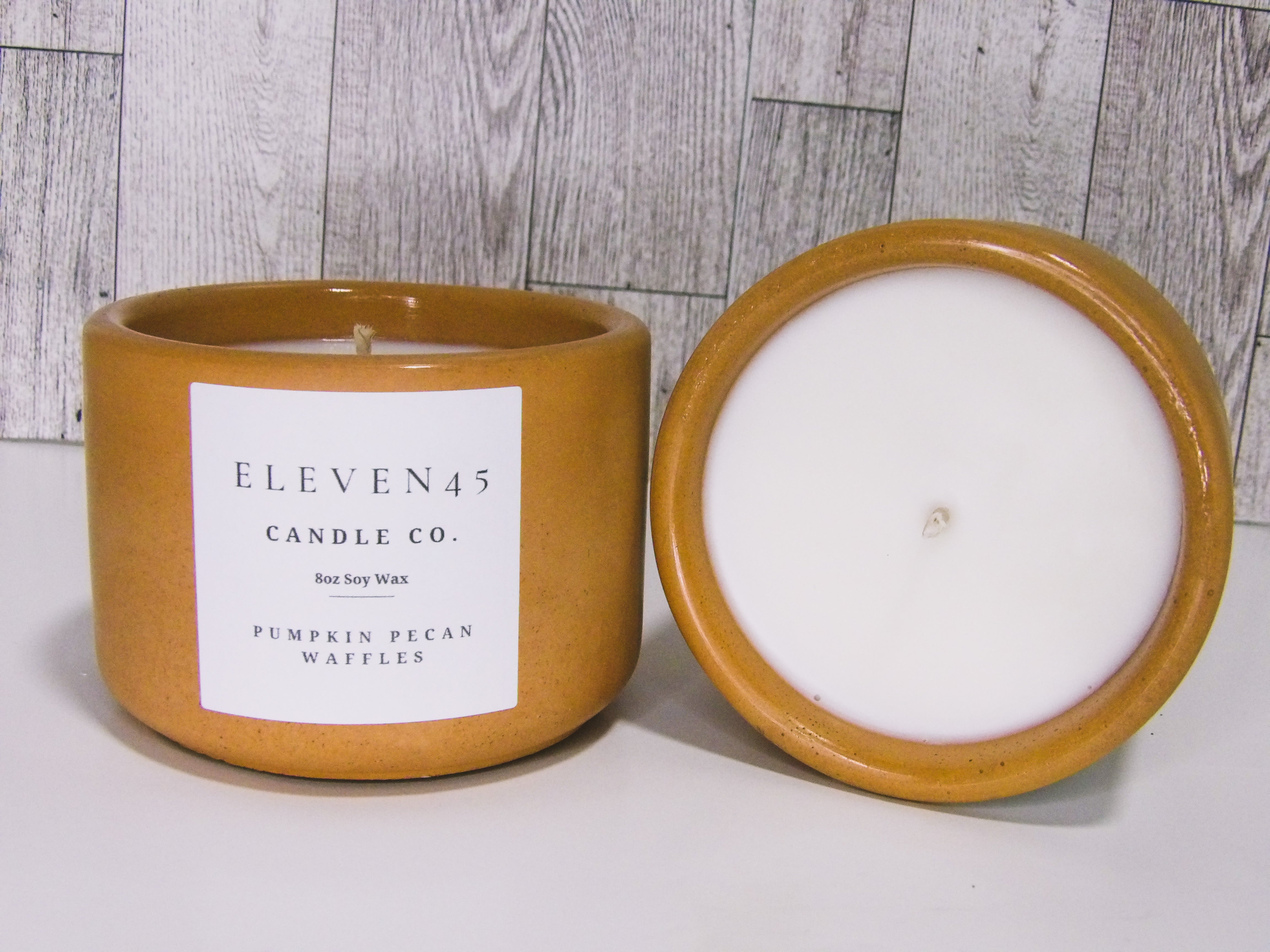 Welcome Home to Fall: 7 Must-Try Autumn Candle Scents